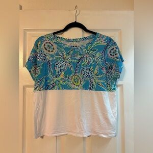 Lilly Pulitzer Vibrant Blue and White Short Sleeve Top